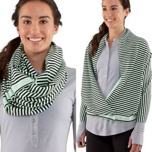 Lululemon Vinyasa Scarf, Mulit-Way Infinity Style, Mint Moment/Black Striped OS